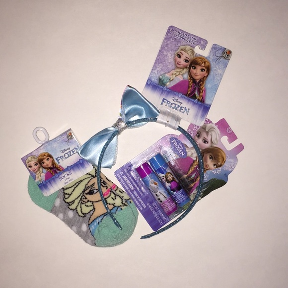 Disney Accessories - 💕SOLD💕 Disney Frozen Bundle